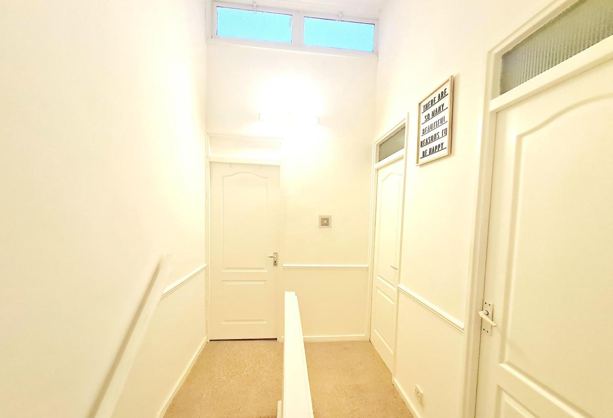 Cosy Luxurious 3 Bedroom House, Free Parking, Free Wifi, Private Garden, Free Netflix Havering Luaran gambar